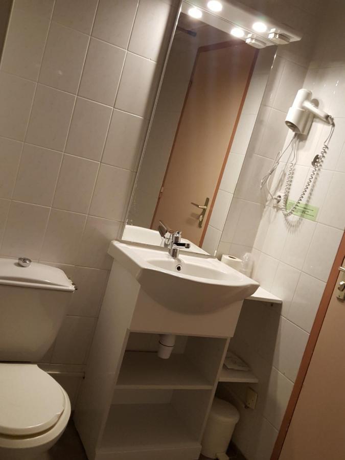 Hotel Restaurant Glaizette LʼArgentière-la-Bessée エクステリア 写真