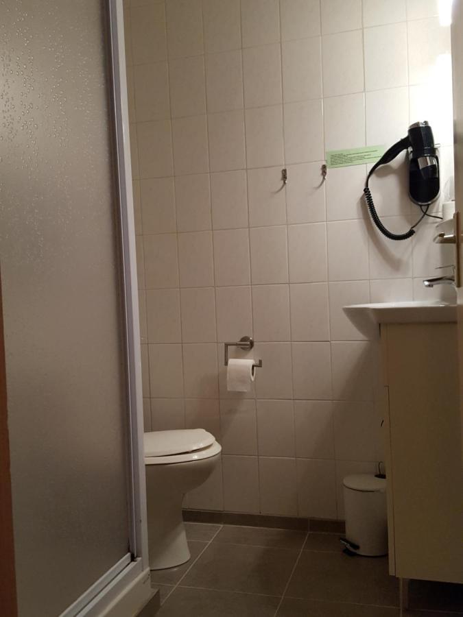 Hotel Restaurant Glaizette LʼArgentière-la-Bessée エクステリア 写真