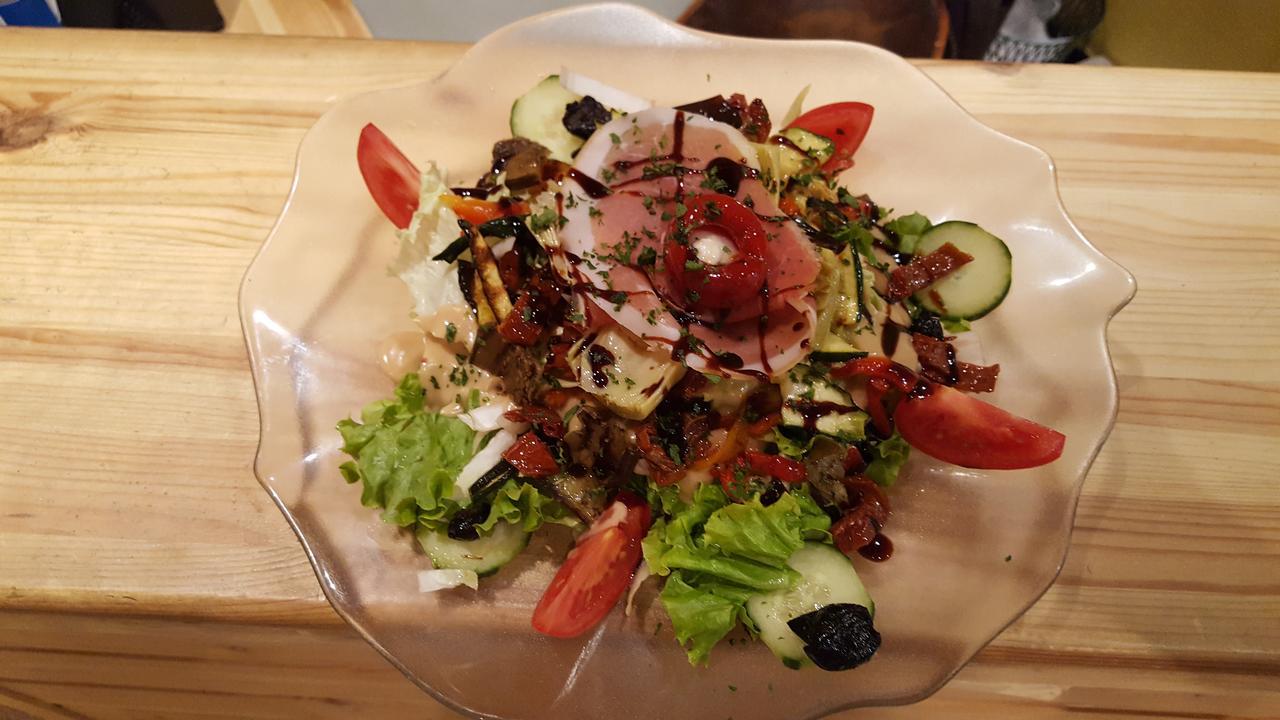 Hotel Restaurant Glaizette LʼArgentière-la-Bessée エクステリア 写真